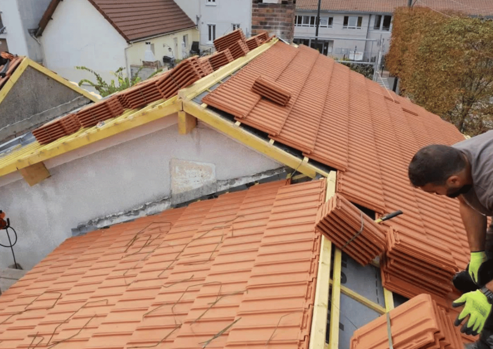 Réfection de toiture à Saint-Étienne par nos couvreurs.